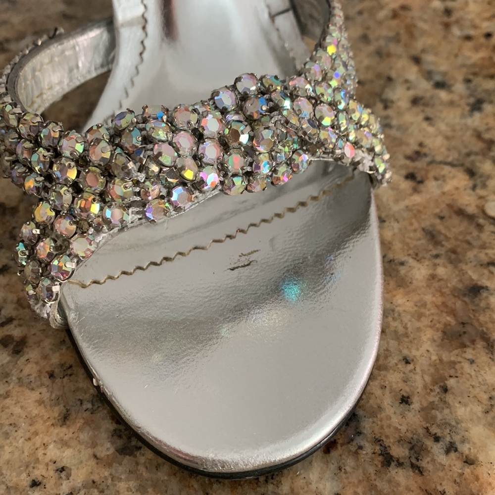 Nina silver heels with embellishments - Picture 3 of 12